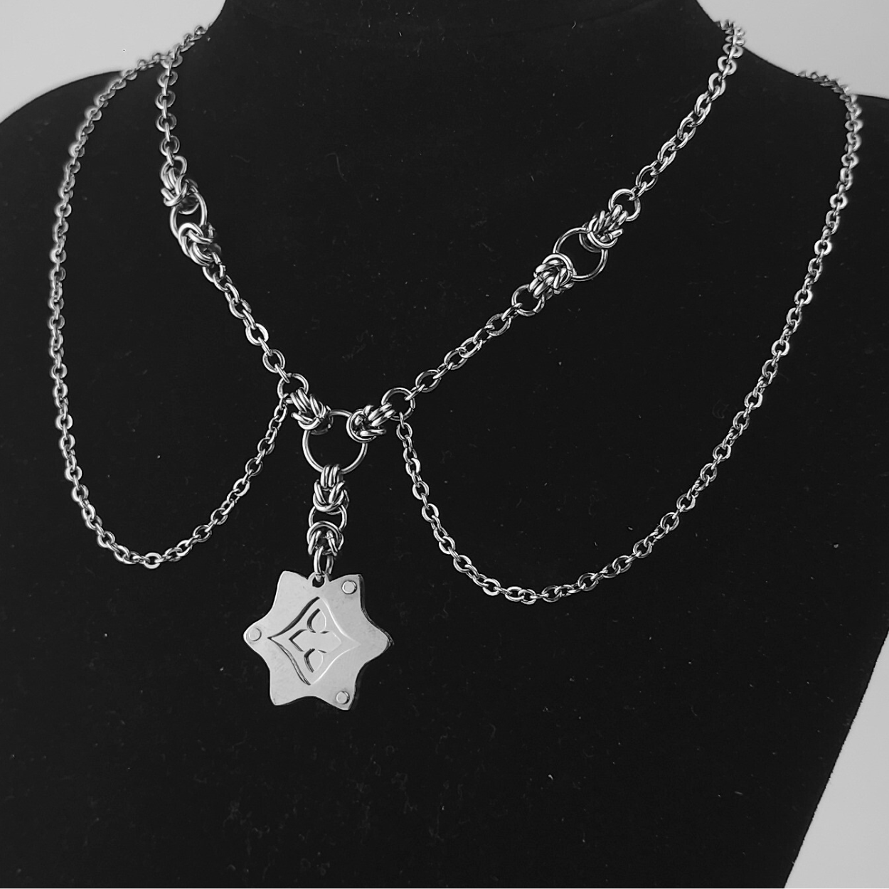 HexaStella Chainmaille Choker
